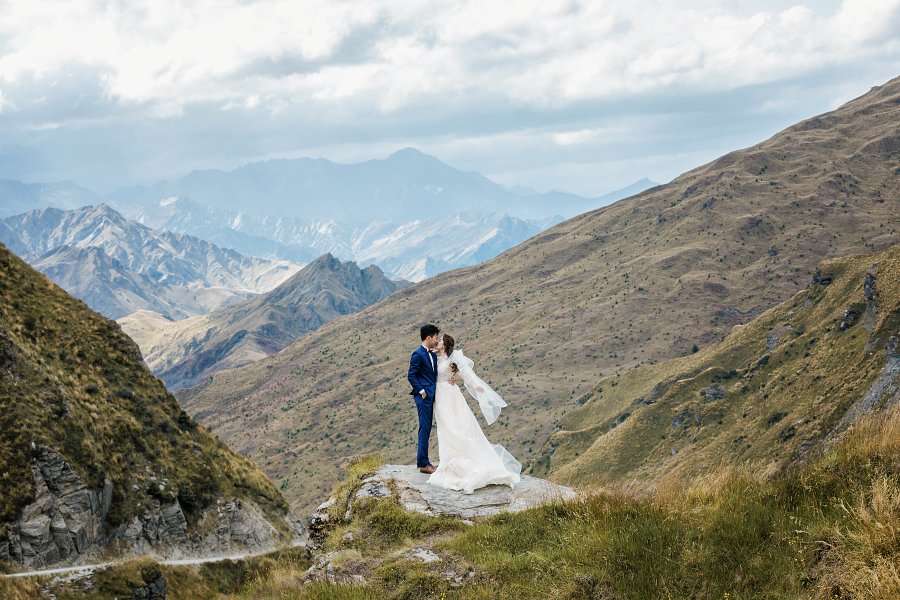 J&T: New Zealand Pre-wedding Photoshoot at Lavender Farm by Fei on OneThreeOneFour 19