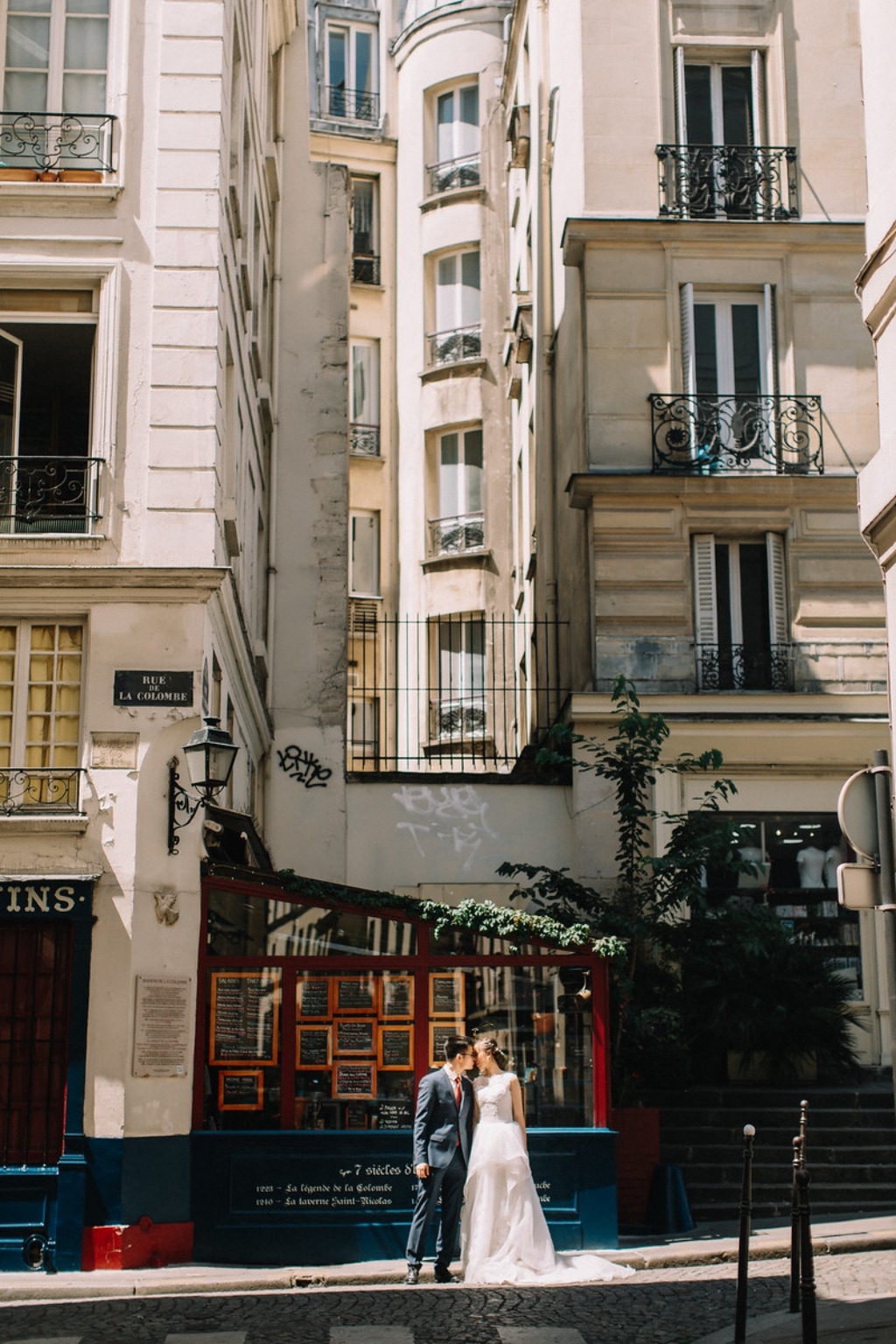 Paris Wedding Photo Session Arc de Triomphe by Vin on OneThreeOneFour 38