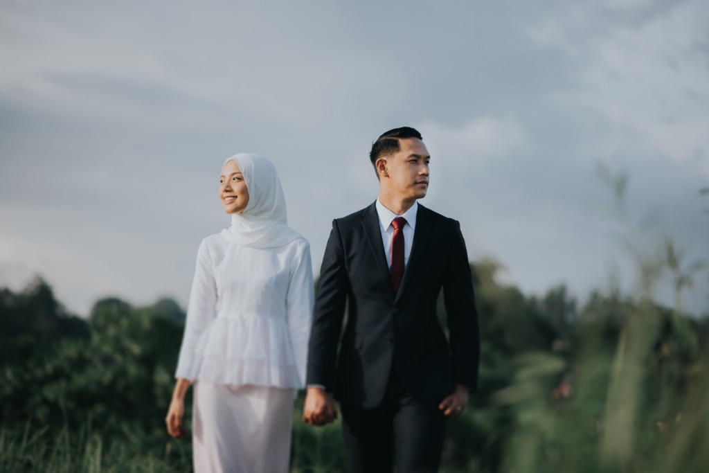Bali Honeymoon Photoshoot For Singapore Malay Couple by Cahya  on OneThreeOneFour 10