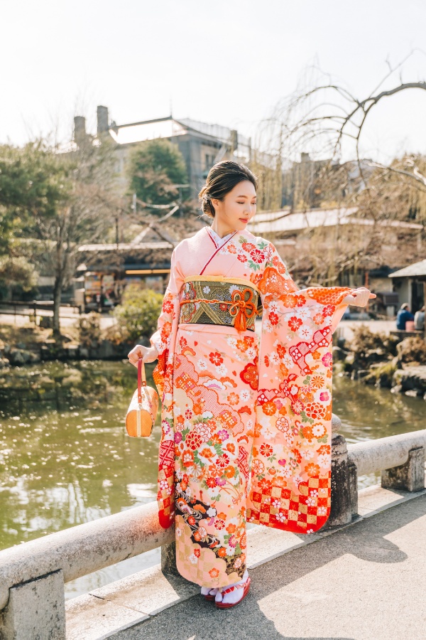 Kyoto Kimono Prewedding Photoshoot Higashiyama District Japan by Shu Hao on OneThreeOneFour 46