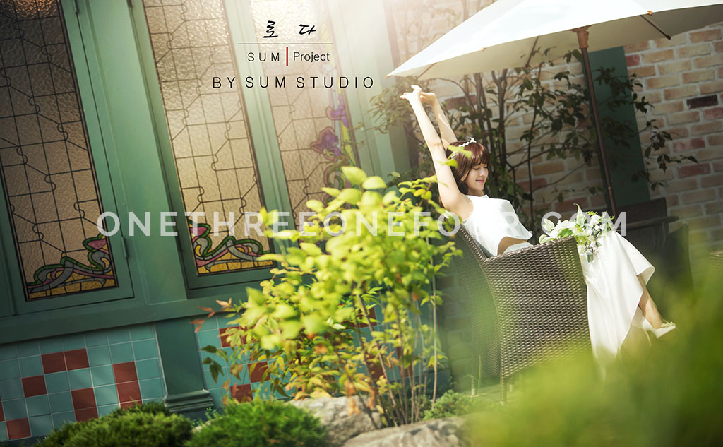 Korean Wedding Photos: Garden (NEW) by SUM Studio on OneThreeOneFour 16