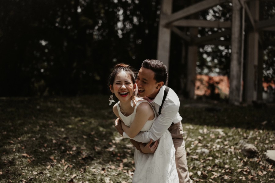 A & L - Singapore Pre-Wedding at Jurong Bird Park & Colonial Houses at Wessex Estate by Chan on OneThreeOneFour 27