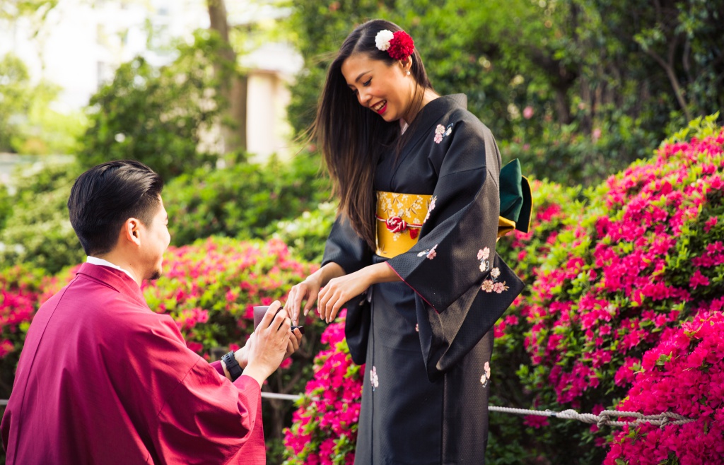 Japan Tokyo Kimono Photoshoot And Surprise Proposal  by Koki  on OneThreeOneFour 17