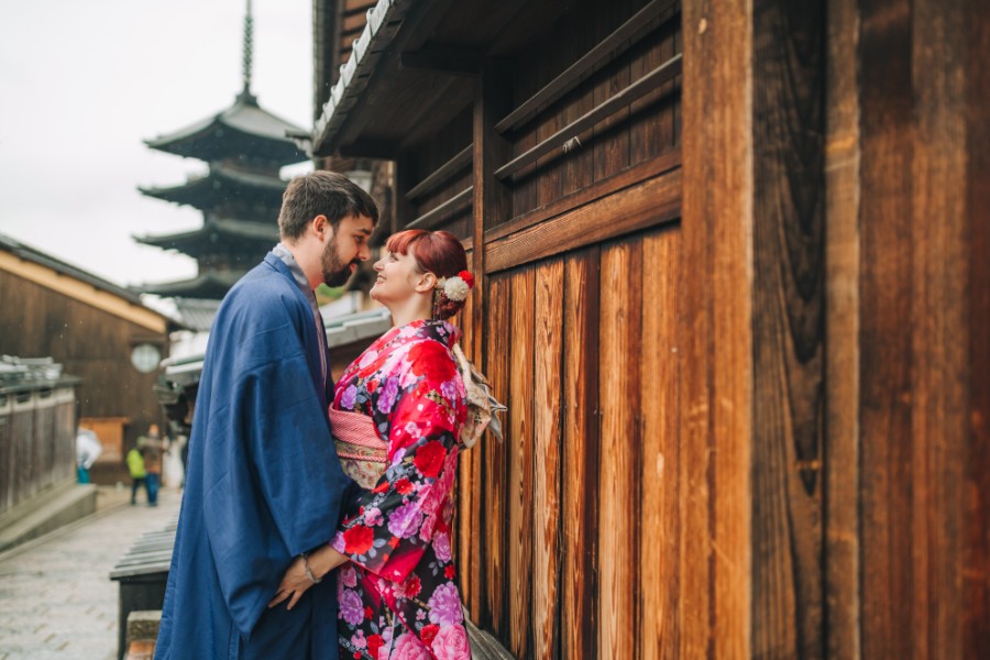 C: Kimono pre-wedding at Ninenzaka district in Kyoto by Shu Hao on OneThreeOneFour 11