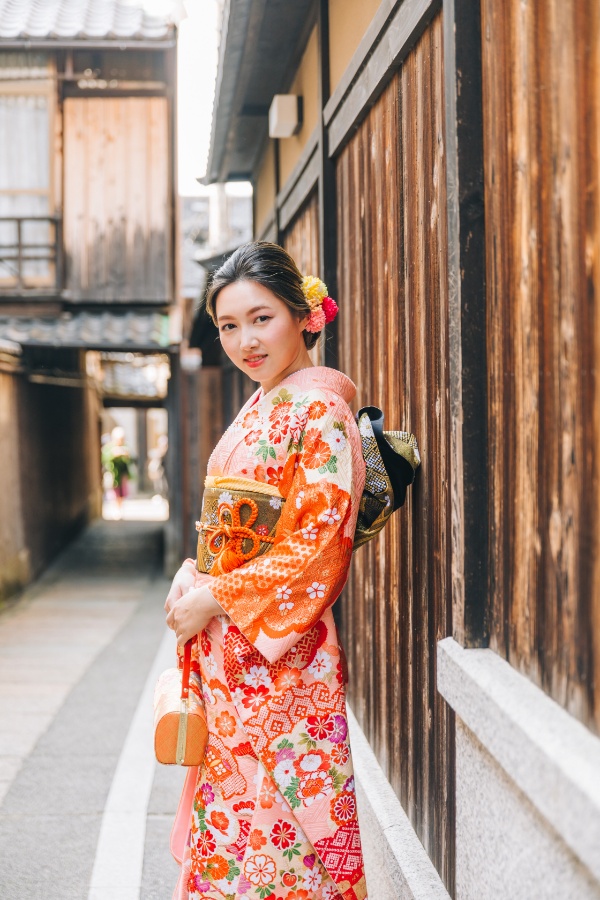 Kyoto Kimono Prewedding Photoshoot Higashiyama District Japan by Shu Hao on OneThreeOneFour 5