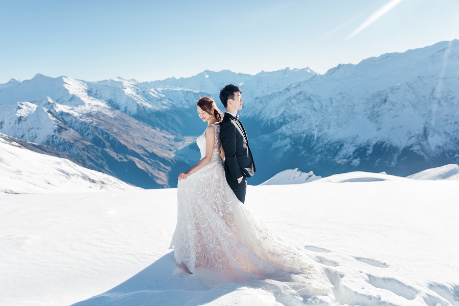 New Zealand Snow Mountain Prewedding Photoshoot (Fog Peak) with Taiwanese Couple  by Felix on OneThreeOneFour 13