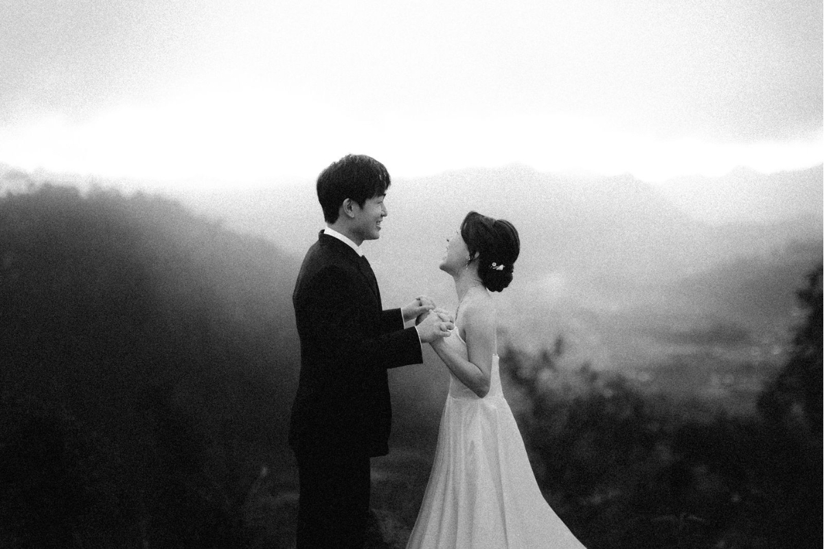 Bali Pre-Wedding Photoshoot with Mt . Batur, Tegenungan Waterfalls, and Twin Cliff Valley by Cahya on OneThreeOneFour 4