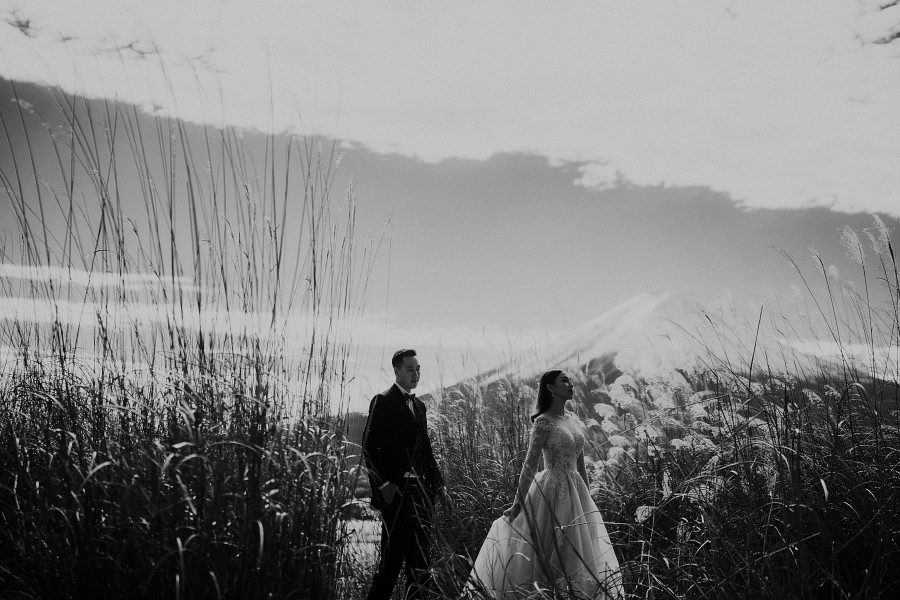 Japan Tokyo and Mt Fuji Pre-wedding Photoshoot  by Ghita on OneThreeOneFour 21