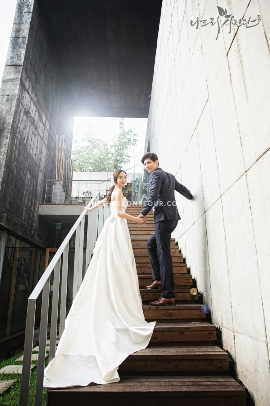 Korean Studio Pre-Wedding Photography: Studio by Nadri Studio on OneThreeOneFour 3