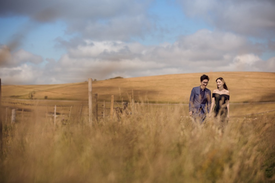 London Pre-Wedding Photoshoot At White Cliff  by Dom  on OneThreeOneFour 0