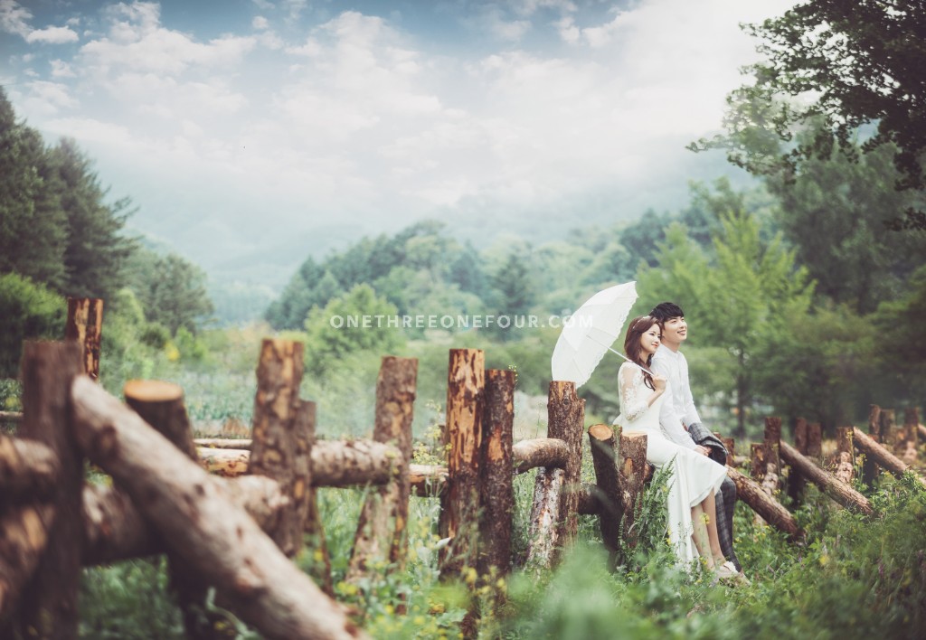 Korean Studio Pre-Wedding Photography: 2017 ePhoto Essay Studio Collection by ePhoto Essay Studio on OneThreeOneFour 6