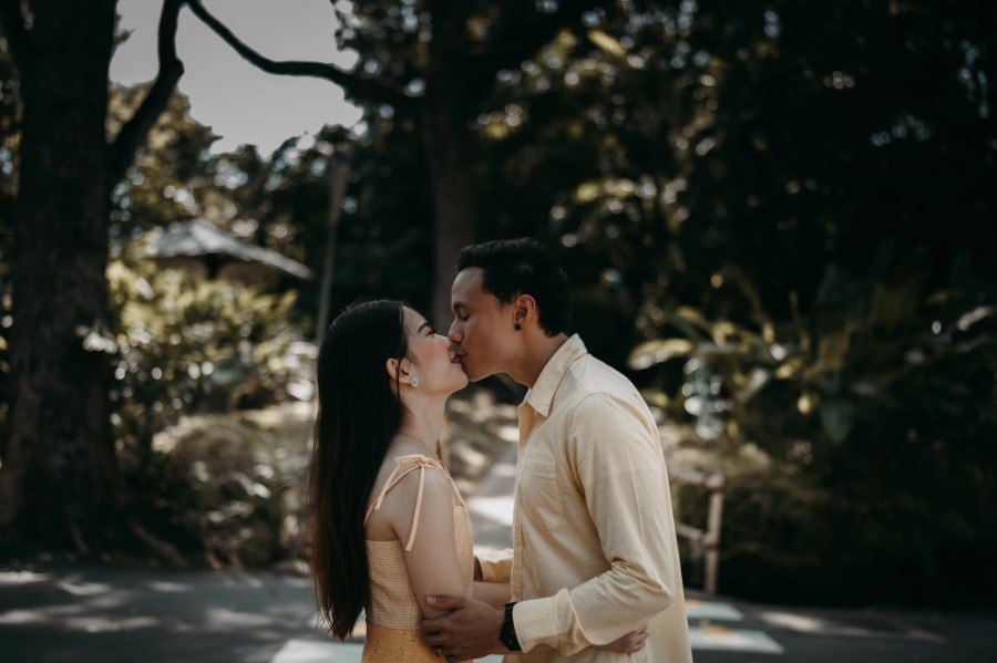 A & L - Singapore Pre-Wedding at Jurong Bird Park & Colonial Houses at Wessex Estate by Chan on OneThreeOneFour 16