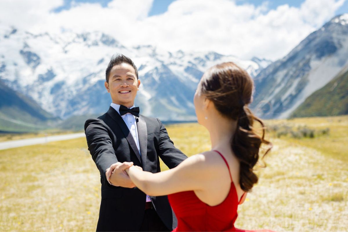 新西蘭婚纱拍攝 - 在科羅曼德峯、斯基珀斯峽谷和夏日羽扇豆的特卡波湖 by Fei on OneThreeOneFour 18