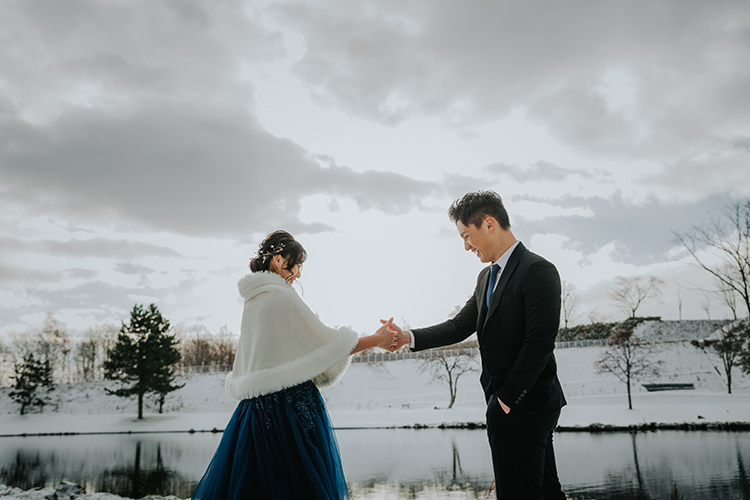 Winter pre-wedding photoshoot in Hokkaido
