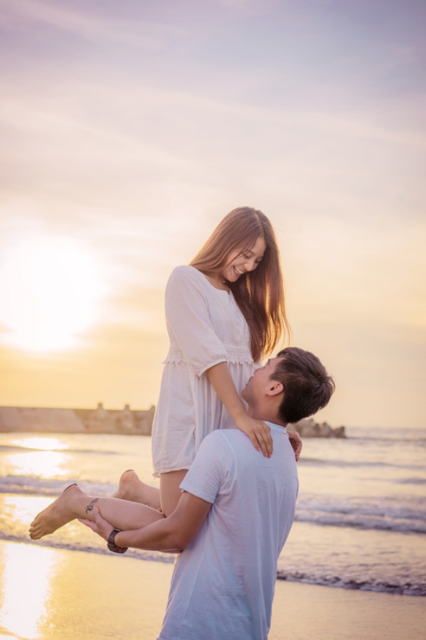Taiwan Casual Couple Photoshoot At The Beach  by Star  on OneThreeOneFour 25
