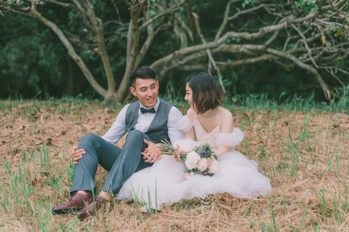 Taiwan Pre-Wedding Photoshoot Abandoned Estate Blue House Gardens by  on OneThreeOneFour 31