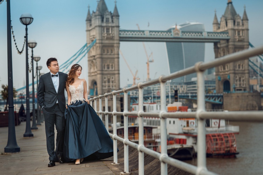 London Pre-Wedding Photoshoot At Big Ben, Tower Bridge And London Eye  by Dom  on OneThreeOneFour 2