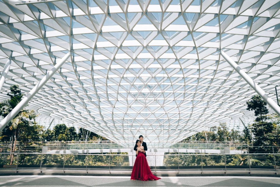 F&N: Cutest couple pre-wedding at Jurong Lake, Gardens by the Bay & Jewel by Grace on OneThreeOneFour 37
