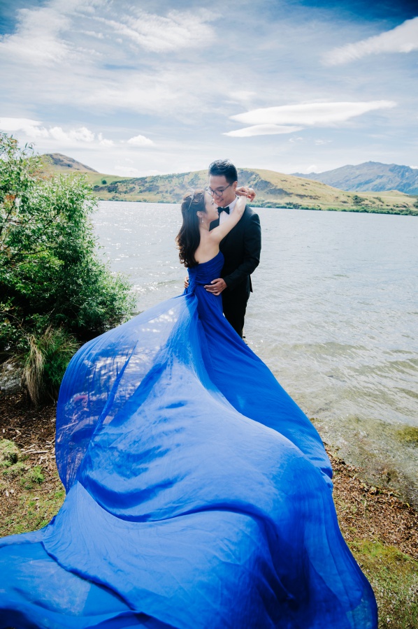 New Zealand Pre-Wedding Photoshoot At Queenstown And Arrowtown  by Mike  on OneThreeOneFour 15