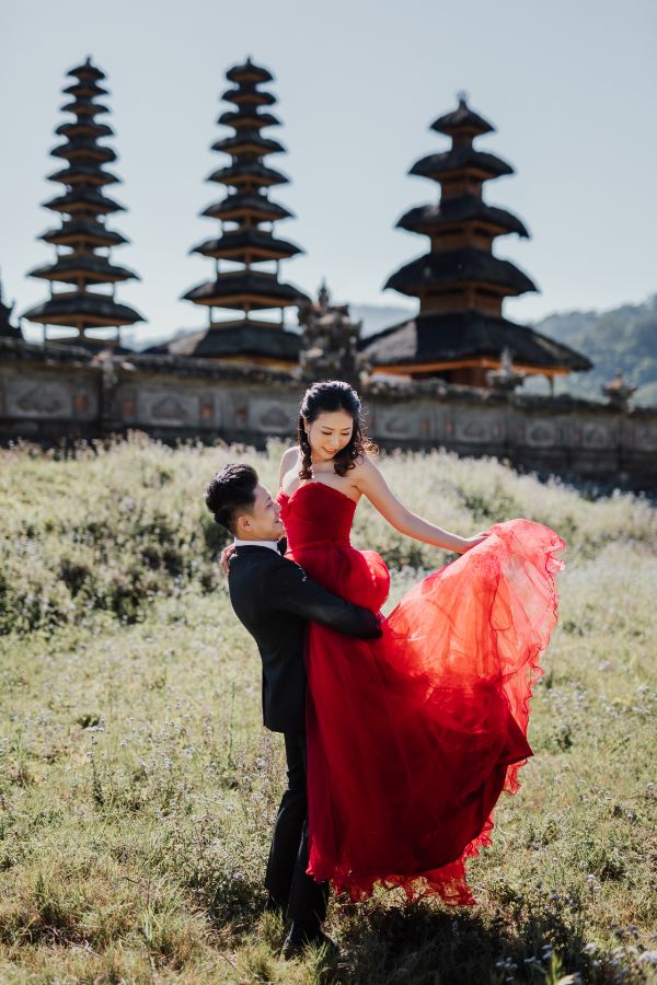 K&S: Pre-wedding at Bali Instagram Worthy Locations: Bali Swing and Beach by Hendra on OneThreeOneFour 11