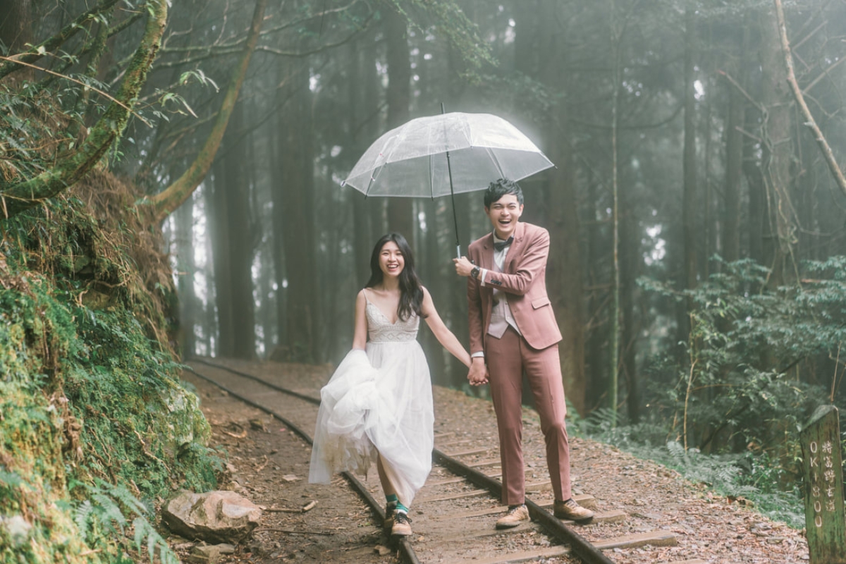 Taiwan Pre-Wedding Photoshoot Countryside Forest Misty Bridges by  on OneThreeOneFour 25