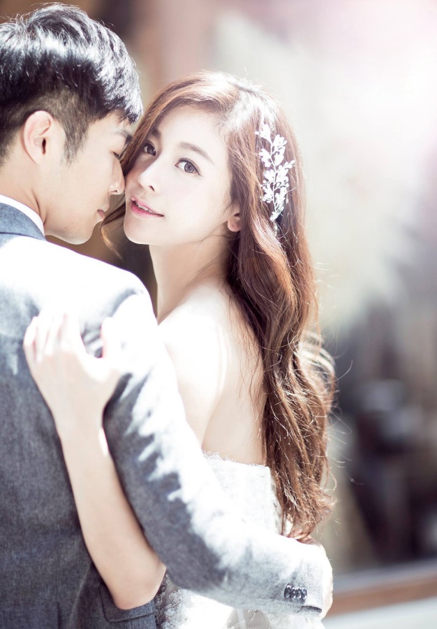 Taiwan Classy Pre-Wedding Photoshoot With Cafe Theme And Night Shoot  by Doukou  on OneThreeOneFour 4