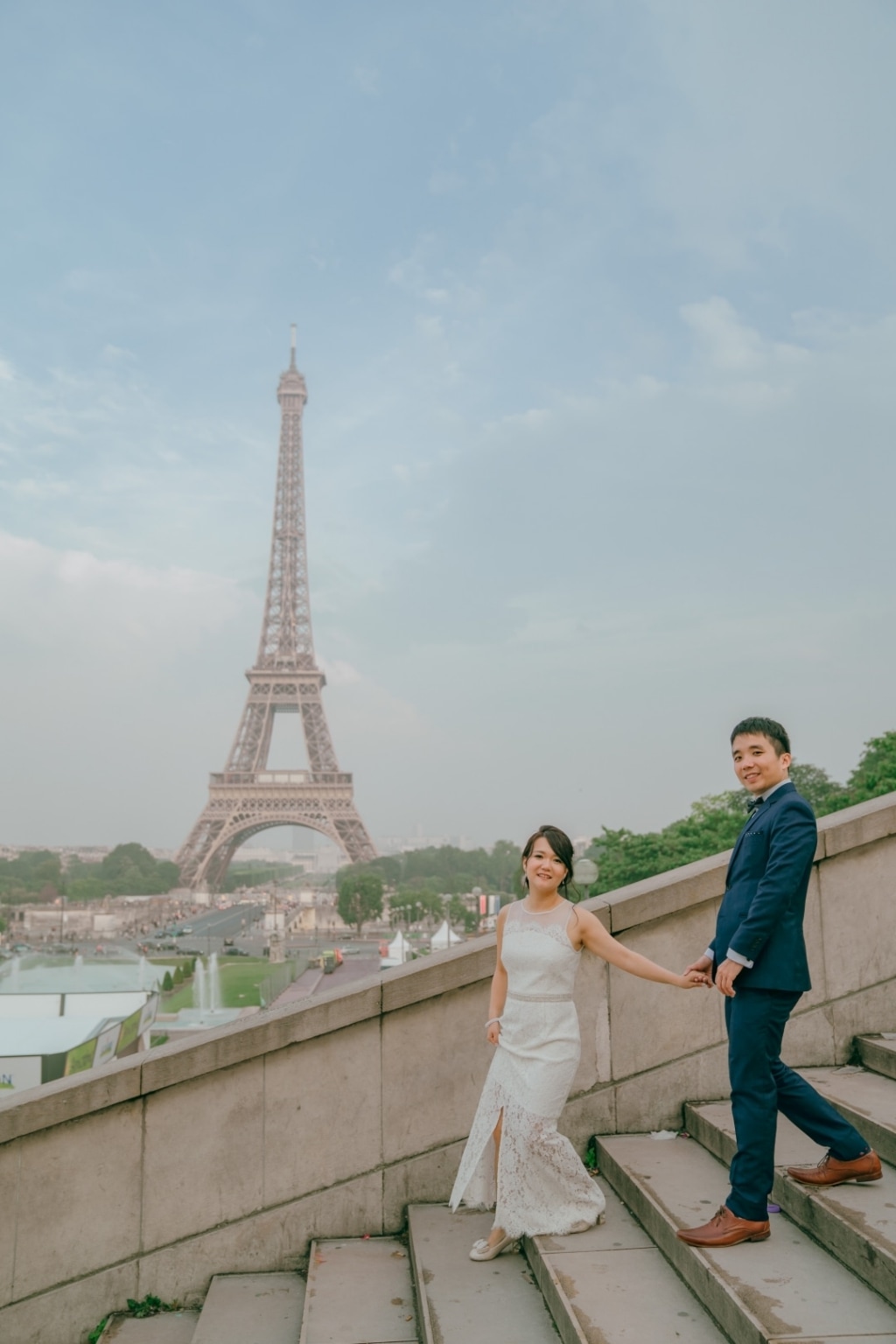 Paris Pre-wedding Photos At Chateau de Sceaux, Eiffel Tower, Louvre Night Shoot by Son on OneThreeOneFour 35