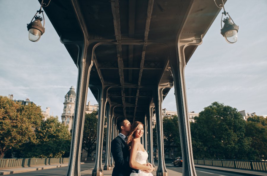 巴黎婚紗拍攝 - 艾菲爾鐵塔，潛行空間鐵橋，蒙馬特，小皇宮 by Arnel on OneThreeOneFour 19