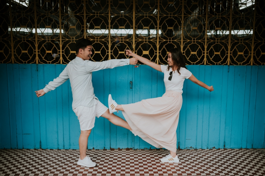 Malaysia Pre-Wedding Photoshoot At Old Streets And Sandy Beach In Johor Bahru by Ed on OneThreeOneFour 6