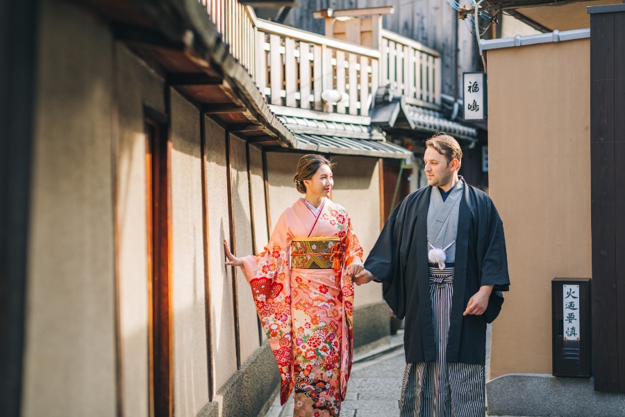 Kyoto Kimono Prewedding Photoshoot Higashiyama District Japan by Shu Hao on OneThreeOneFour 80