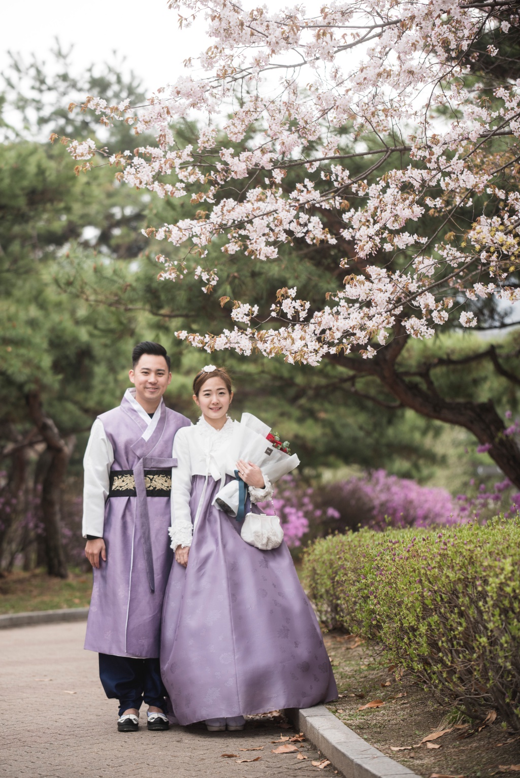 Korea Outdoor Hanbok Photoshoot And Surprise Proposal At Namsangol Hanok Village  by Jongjin  on OneThreeOneFour 13