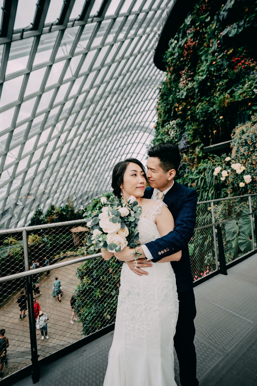 Singapore Pre-Wedding Photoshoot At National Gallery And Gardens By The Bay, Cloud Forest by Michael on OneThreeOneFour 17