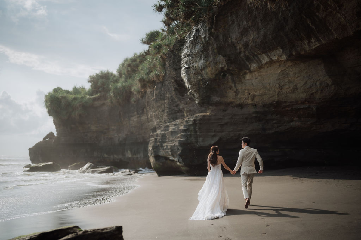 Bali Prewedding Photoshoot At Lake Tamblingan, Munduk Waterfall And Sunset At Mengening Beach by Cahya on OneThreeOneFour 27