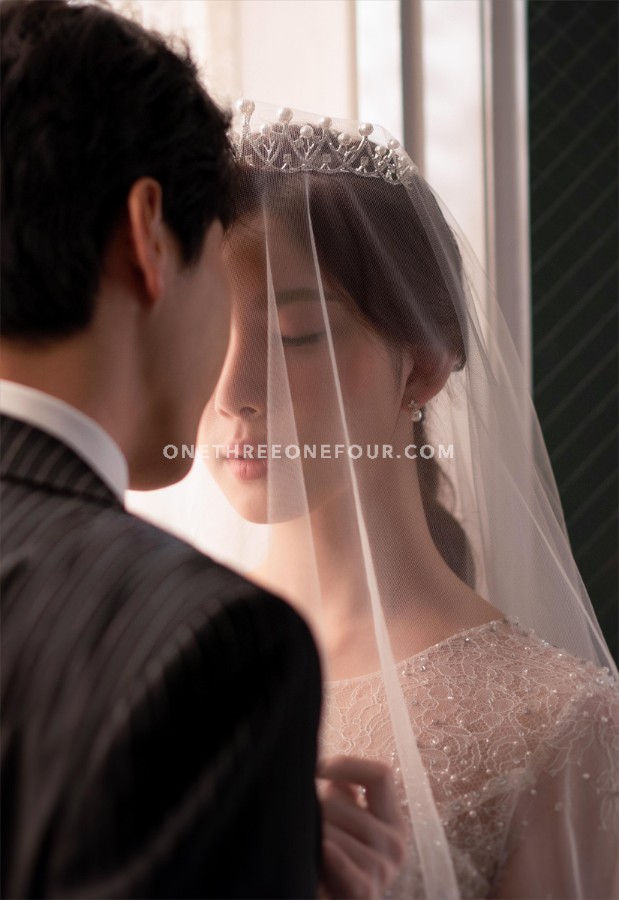 Gravity Studio Simple and Elegant Pre-Wedding Concept = Korean Studio Pre-Wedding by Gravity Studio on OneThreeOneFour 10