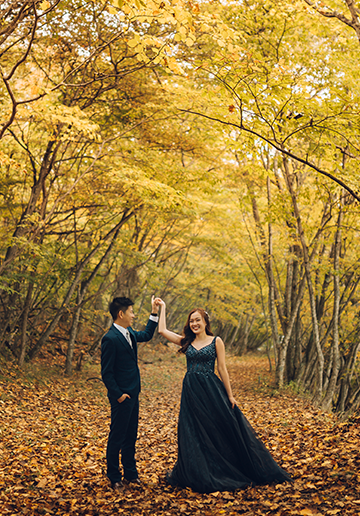 C: Japan Tokyo Pre-Wedding Photoshoot At Lake Chuzenji During Autumn 