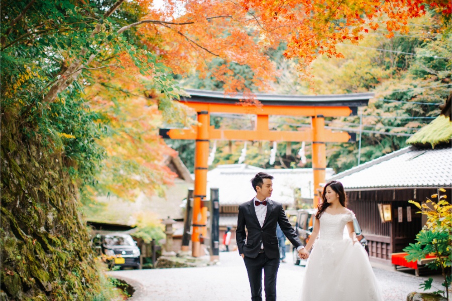 A&L: Kyoto Autumn Pre-wedding Photoshoot at Kimono Forest by Kinosaki on OneThreeOneFour 15