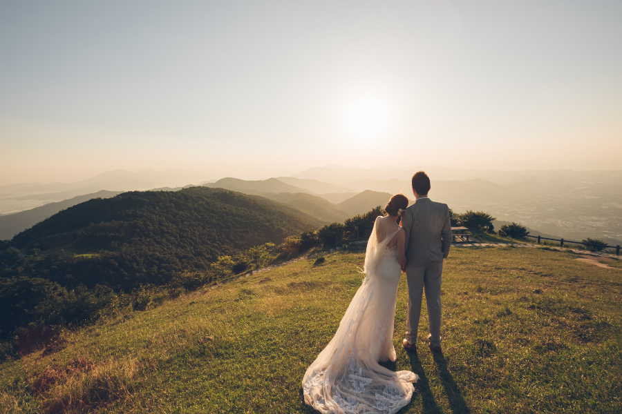 Hong Kong Outdoor Pre-Wedding Photoshoot At Tai Mo Shan by Paul on OneThreeOneFour 14