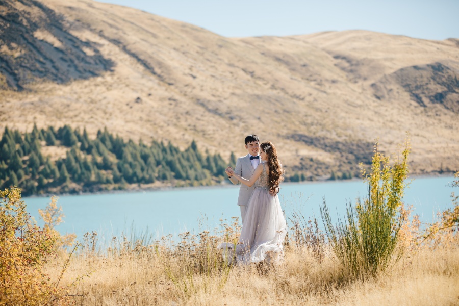 A&D: New Zealand Pre-wedding Photoshoot in Autumn by Fei on OneThreeOneFour 0
