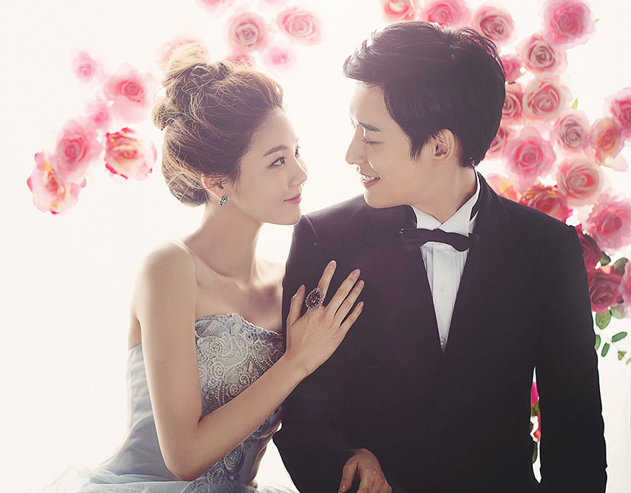 Korean Studio Pre-Wedding Photography: 2016 Whimsical Collection  by Bong Studio on OneThreeOneFour 14