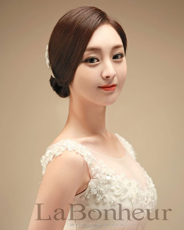 Labonheur Korean  Bridal Hair  Makeup  Salons 