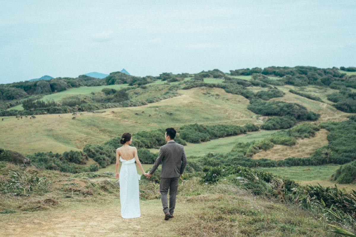 Taiwan Pre-Wedding Photoshoot Cafe Pier Lighthouse Countryside Street Beach by  on OneThreeOneFour 23