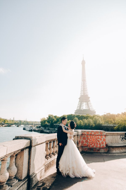 C&R: Mixed Japanese and Taiwanese couple pre-wedding in Paris by Arnel on OneThreeOneFour 1