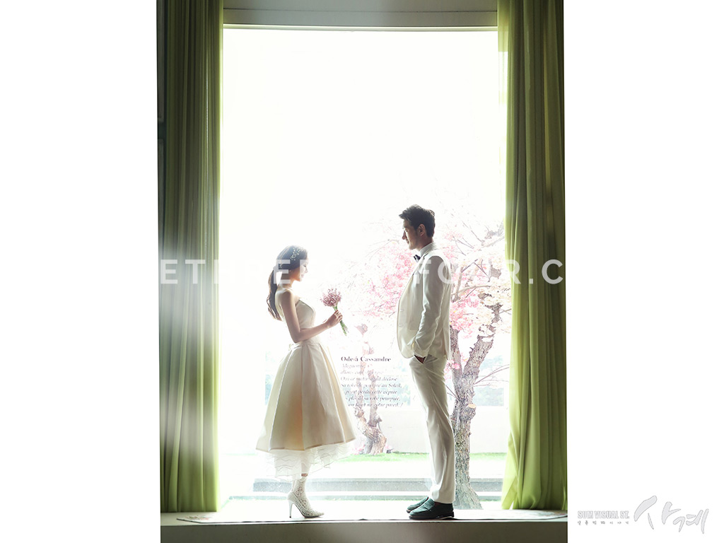 Korean Wedding Photos: Indoor Set by SUM Studio on OneThreeOneFour 18