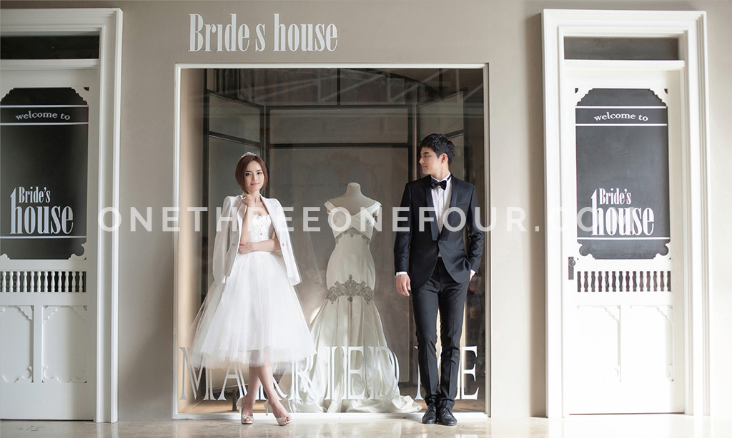 Korean Wedding Photos: Indoor Set by SUM Studio on OneThreeOneFour 50