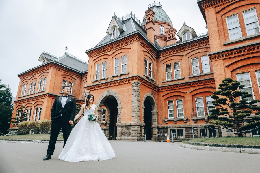 Hokkaido Pre-Wedding Photoshoot at Hokkaido Government Building & Temiya Park by Kuma on OneThreeOneFour 4