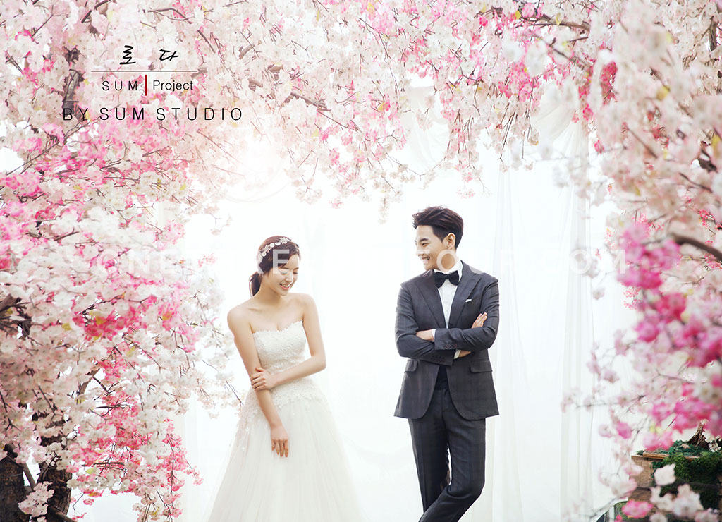 Korean Wedding Photos: Indoor Set (NEW) by SUM Studio on OneThreeOneFour 29