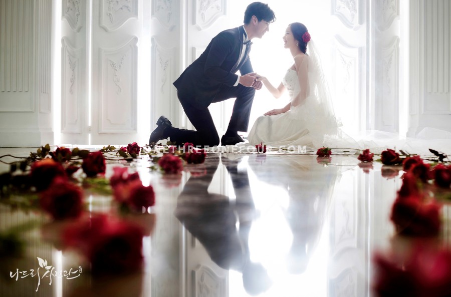Korean Studio Pre-Wedding Photography: Studio by Nadri Studio on OneThreeOneFour 28