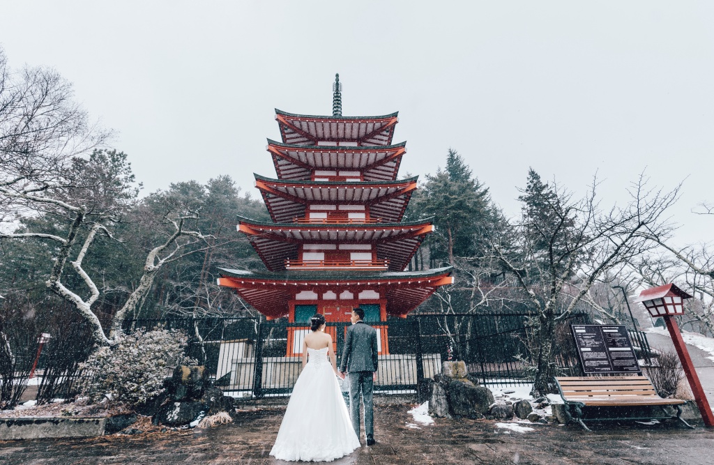 I&V: Japan Tokyo Pre-Wedding And Kimono Photoshoot At Traditional Village And Pagoda During Winter  by Lenham  on OneThreeOneFour 14