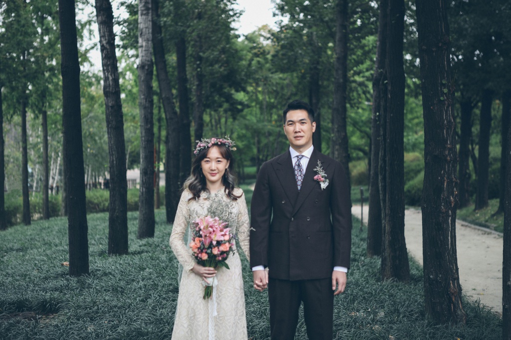 Korea Pre-Wedding Photoshoot At Seonyudo Park  by Beomsoo on OneThreeOneFour 5