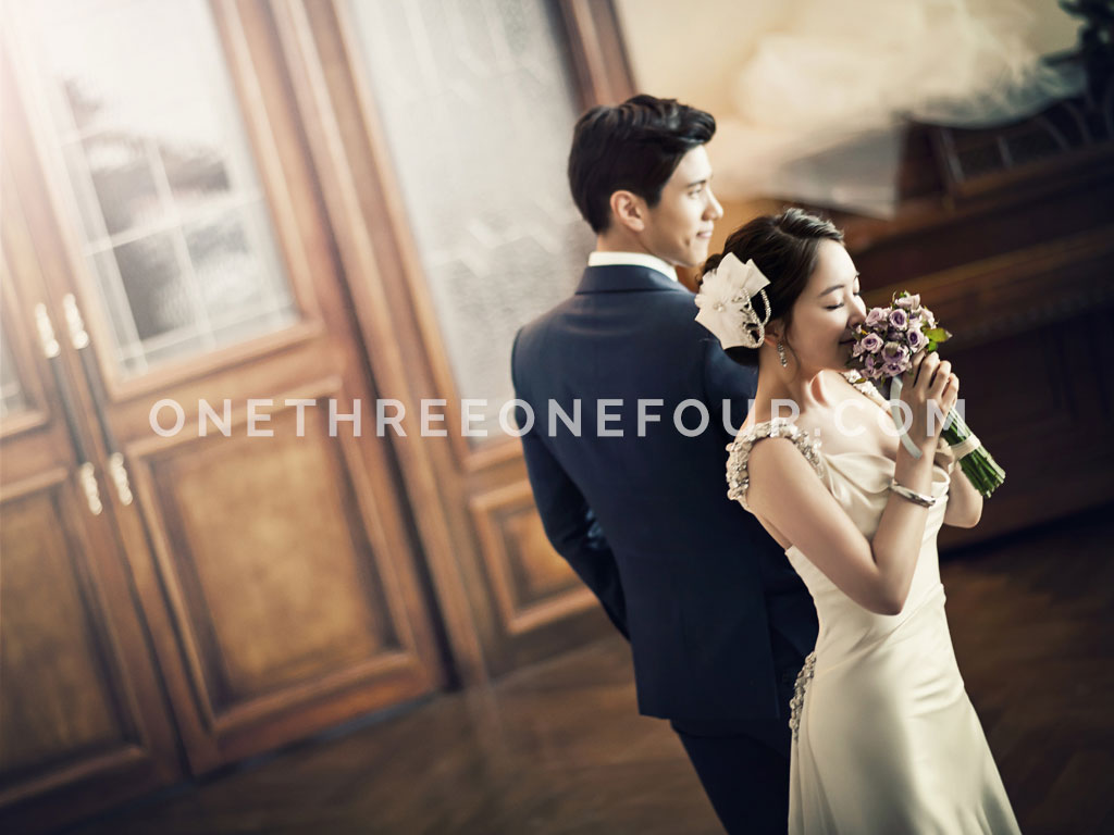 White | Korean Pre-wedding Photography by Pium Studio on OneThreeOneFour 26